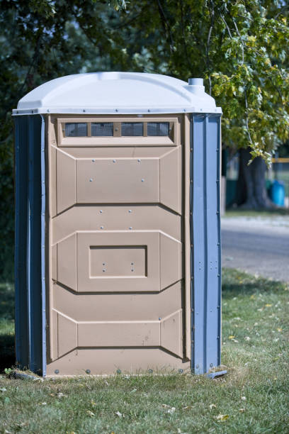 Best Portable restroom trailer rental  in Cambridge, WI